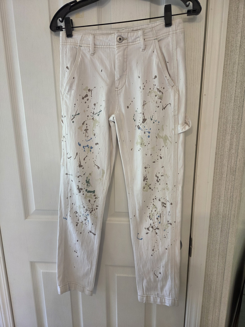 Pilcro Anthropologie White Straight-Leg Jeans with Multicolor Paint Splatter